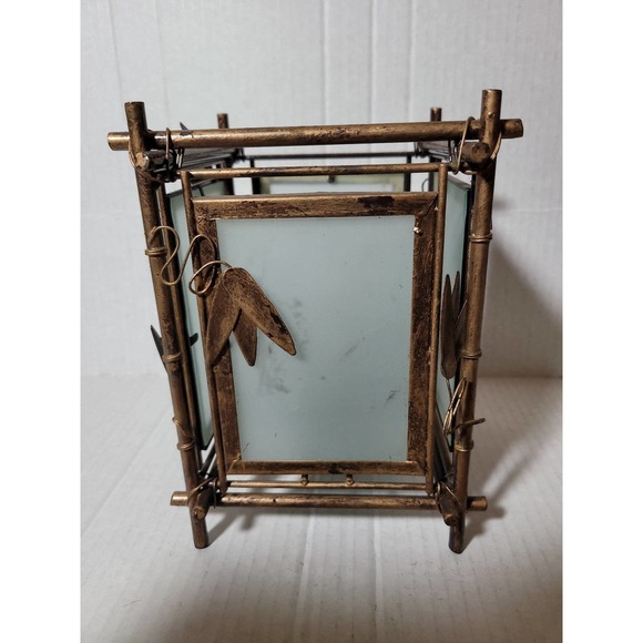 Feng Shui metal and glass candle holder - Picture 2 of 6